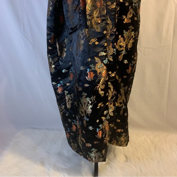 Lotus Black Kimono Full Length Robe with Pockets and Waist Tie - Picture 9 of 14